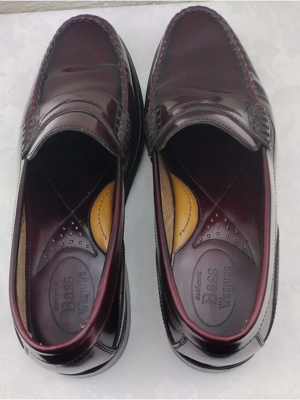 Bass Weejuns Rooney Wine Polished Leather Hand Stitched Upper Penny Loafer Shoe